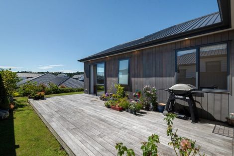 Photo of property in 12 Croatia Avenue, Huapai, Kumeu, 0810