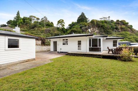 Photo of property in 51 Burns Road, Hospital Hill, Napier, 4110