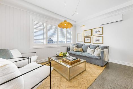 Photo of property in 7 Odlin Lane, Red Beach, 0932