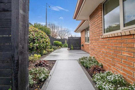 Photo of property in 1/117 Yaldhurst Road, Sockburn, Christchurch, 8042