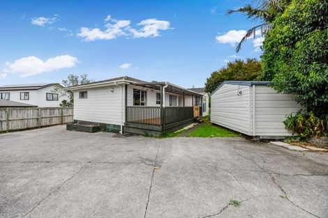 Photo of property in 15 Bedlington Avenue, Manurewa, Auckland, 2102