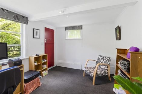Photo of property in 325 Ohiro Road, Brooklyn, Wellington, 6021