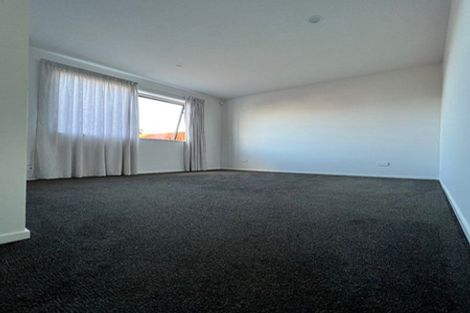 Photo of property in 5 Poutawa Lane, Clarks Beach, 2122