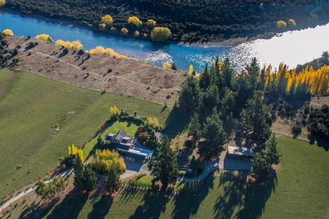 Photo of property in 47 Kane Road, Hawea Flat, Wanaka, 9382