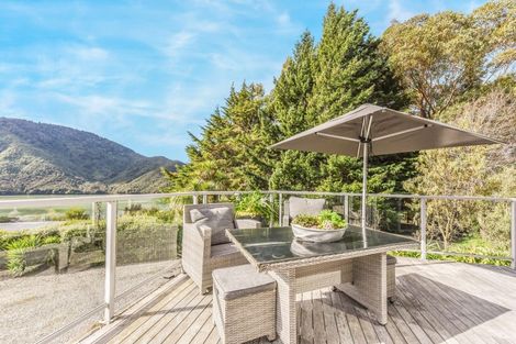 Photo of property in 784a Queen Charlotte Drive, Havelock, Picton, 7281