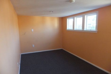 Photo of property in 109 Warren Crescent, Hillmorton, Christchurch, 8025