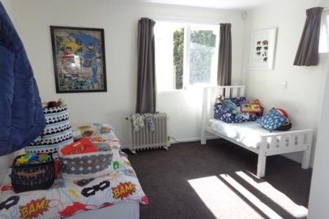 Photo of property in 18 Enderby Drive, Te Atatu Peninsula, Auckland, 0610