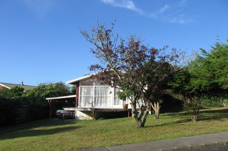 Photo of property in 4 Roband Avenue, Glenfield, Auckland, 0629