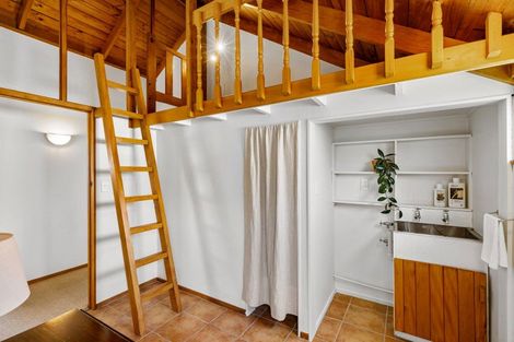 Photo of property in 206 Knight Street, Hastings, 4122