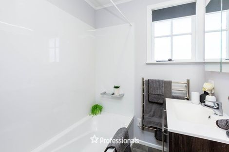 Photo of property in 35 Tacoma Drive, Totara Park, Upper Hutt, 5018