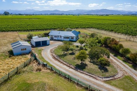 Photo of property in 445 Dillons Point Road, Dillons Point, Blenheim, 7273