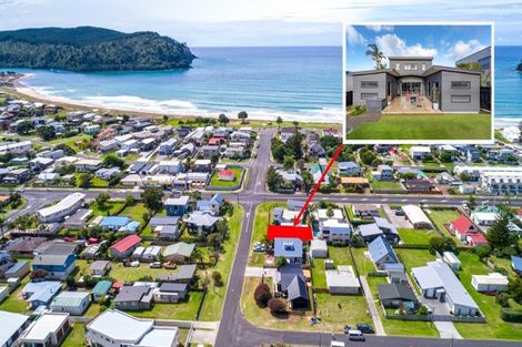 Photo of property in 302 Graham Street, Whangamata, 3620