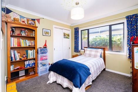 Photo of property in 21 Napier Street, Jervoistown, Napier, 4112