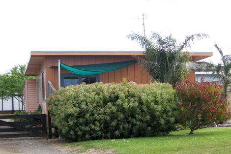 Photo of property in 27 Roretana Drive, Athenree, Katikati, 3177