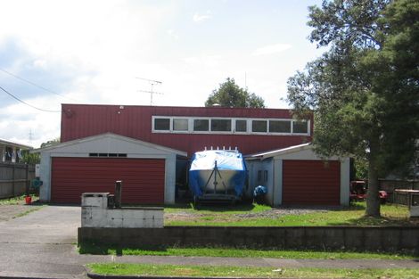 Photo of property in 51 Beaubank Road, Kelston, Auckland, 0602