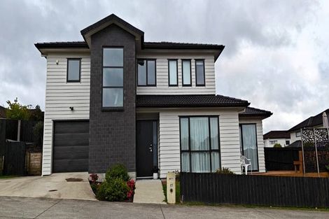 Photo of property in 17 Springhill Lane, Sunnyvale, Auckland, 0612