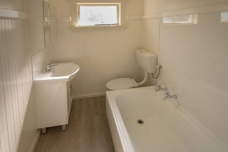 Photo of property in 92 Mackworth Street, Woolston, Christchurch, 8062