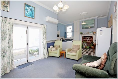 Photo of property in 11 Ravensworth Place, Foxton, 4814