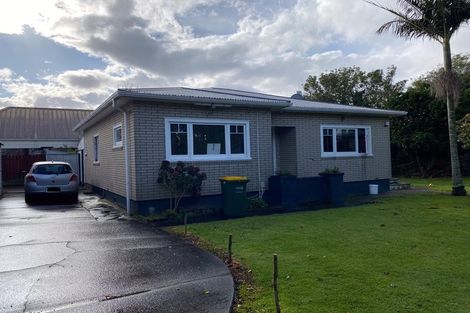 Photo of property in 2a Sturdee Road, Manurewa, Auckland, 2102