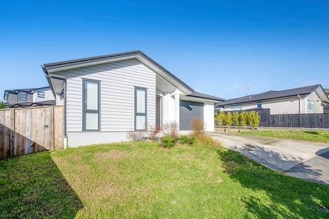 Photo of property in 83 Marellen Drive, Red Beach, 0932