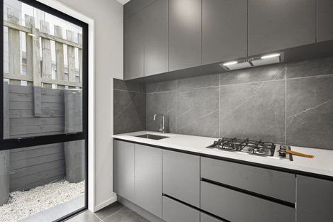 Photo of property in 3 Tawapou Close, Massey, Auckland, 0614