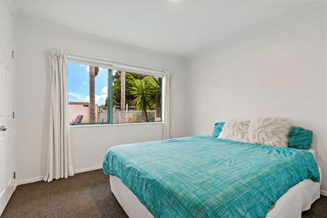 Photo of property in 18 Sample Road, Albany, Auckland, 0632