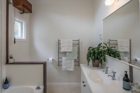 Photo of property in 46 Honiana Te Puni Street, Aro Valley, Wellington, 6021