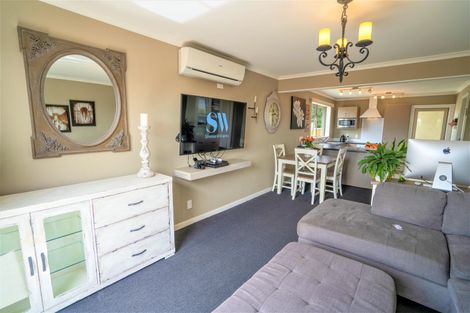 Photo of property in 69 Cargill Street, Waikiwi, Invercargill, 9810