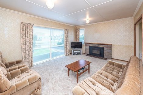 Photo of property in 16 Laird Street, Castlecliff, Whanganui, 4501