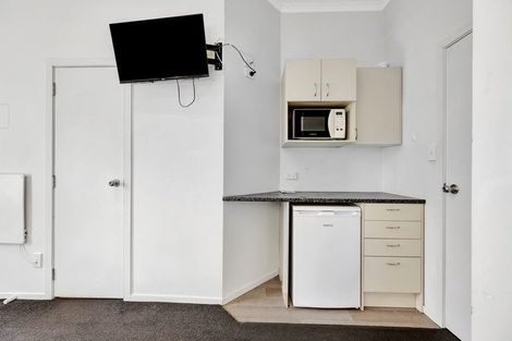 Photo of property in 87 Lake Road, Frankton, Hamilton, 3204