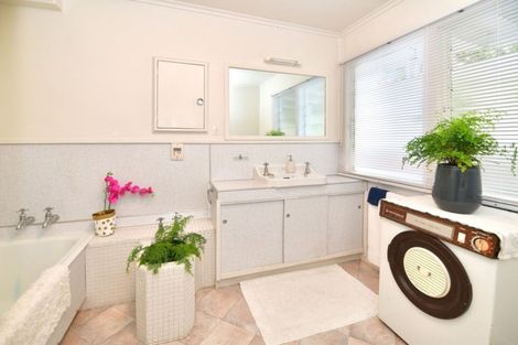 Photo of property in 30 Vipond Road, Stanmore Bay, Whangaparaoa, 0932