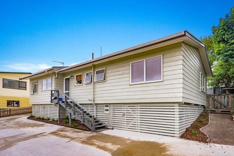 Photo of property in 64a Brian Crescent, Stanmore Bay, Whangaparaoa, 0932