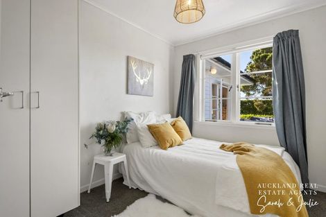 Photo of property in 422a Old Te Atatu Road, Te Atatu Peninsula, Auckland, 0610