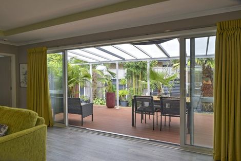 Photo of property in 14 Howard Street, Carterton, 5713