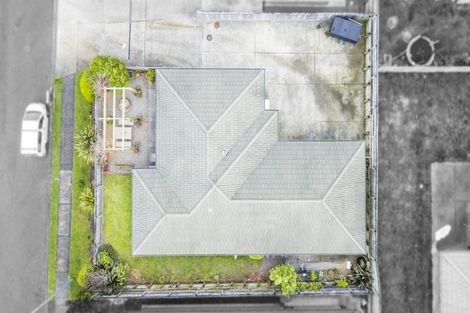 Photo of property in 32 Percy Kinsman Crescent, Riverstone Terraces, Upper Hutt, 5018