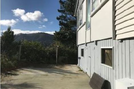 Photo of property in 5 Fraser Street, Wainuiomata, Lower Hutt, 5014