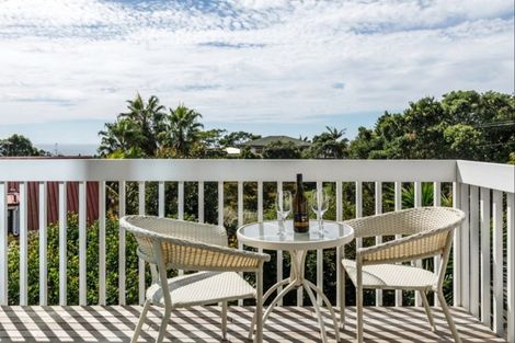 Photo of property in 2/8 Braemar Road, Castor Bay, Auckland, 0620