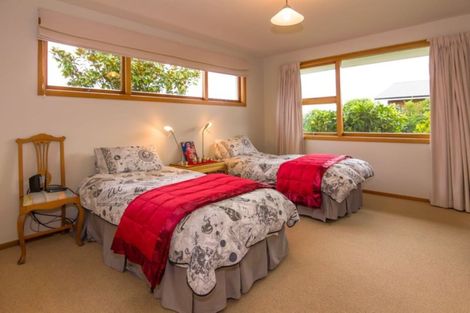 Photo of property in 14 Ferniehurst Street, Somerfield, Christchurch, 8024