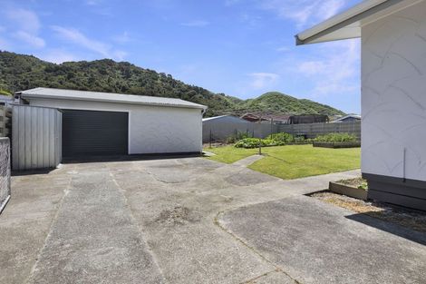 Photo of property in 186 California Drive, Totara Park, Upper Hutt, 5018