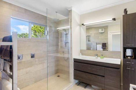 Photo of property in 2/17 Moffat Road, Red Beach, 0932