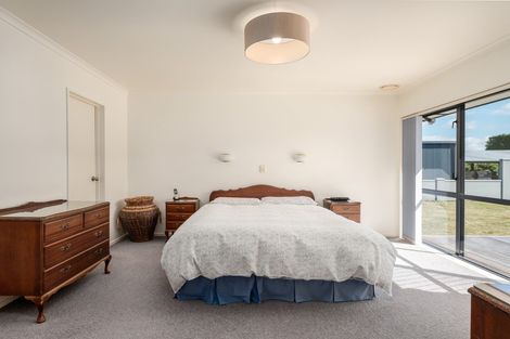 Photo of property in 18 Jackson Road, Waerengaahika, Gisborne, 4071