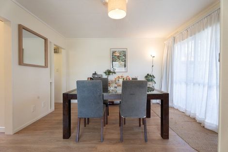 Photo of property in 3a Roberts Street, Tawa, Wellington, 5028