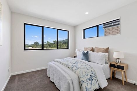 Photo of property in 45 Sunnyheights Road, Orewa, 0931