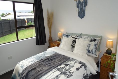 Photo of property in 13 Perth Street, Levin, 5510