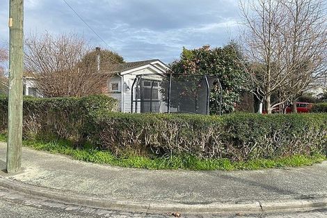 Photo of property in 6 Bond Street, Waltham, Christchurch, 8023