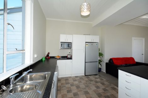 Photo of property in 41 Bathgate Street, South Dunedin, Dunedin, 9012