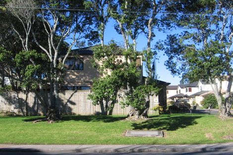 Photo of property in 47 Redoubt Road, Goodwood Heights, Auckland, 2105