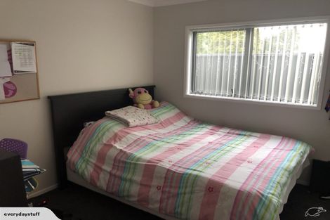 Photo of property in 12 Buddle Road, Wallaceville, Upper Hutt, 5018