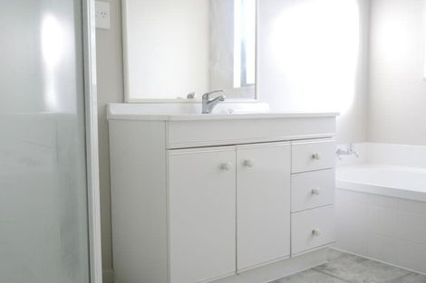 Photo of property in 341 Great South Road, Ellerslie, Auckland, 1051