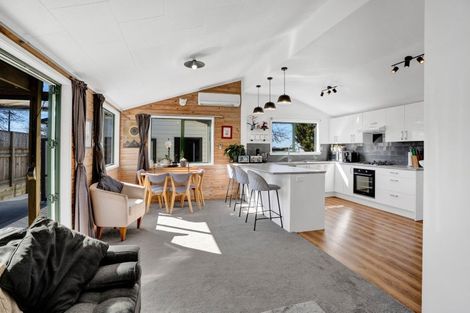 Photo of property in 97 Cordelia Street, Stratford, 4332